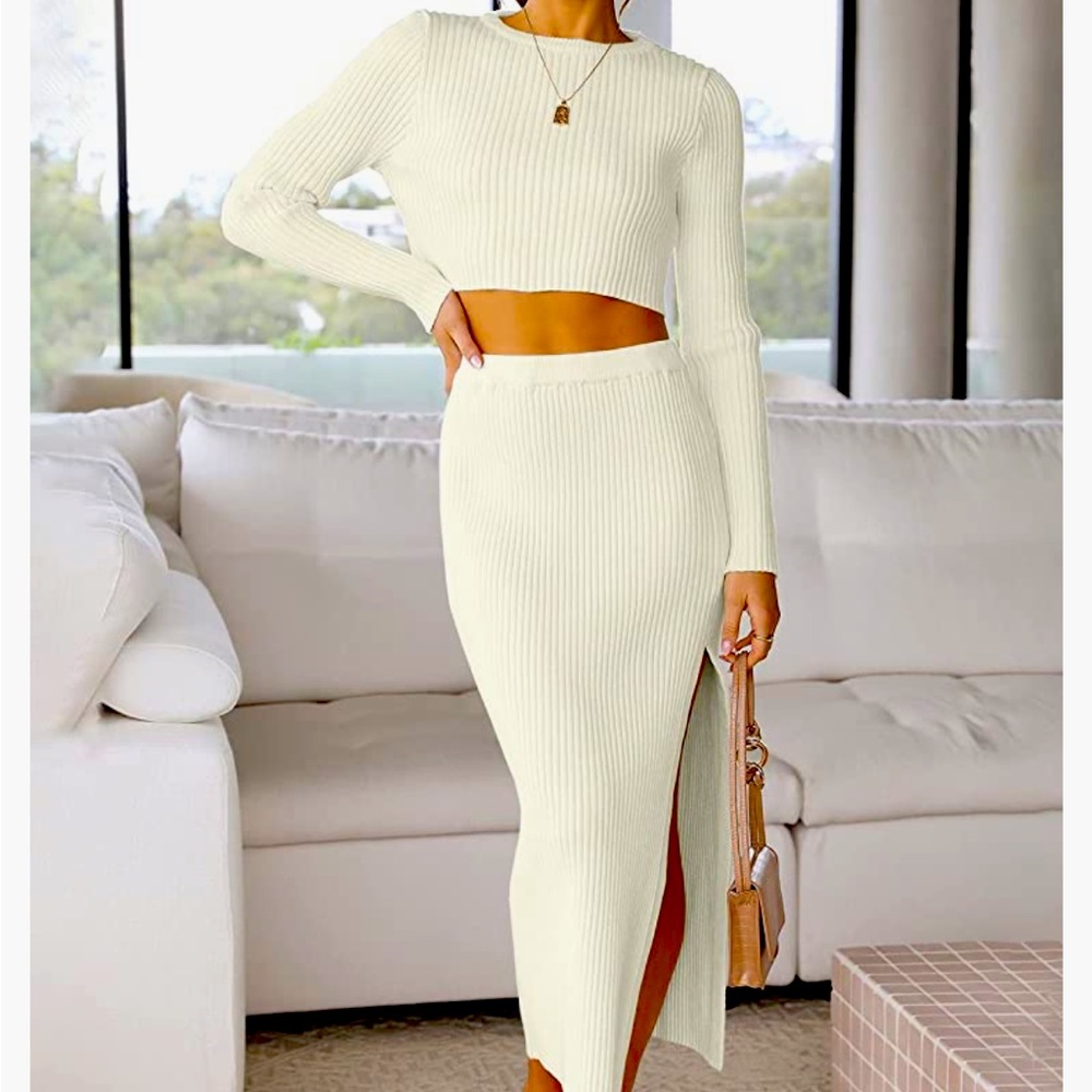 White Two Piece Skirt Knit Set